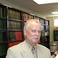 Larry  Larry Lawyer