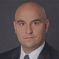 Henry  Hernandez