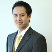 Mr Robert Nicholas Phan