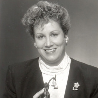 Ms Lisa Stern