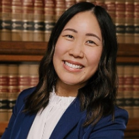 Linda  Moua Lawyer