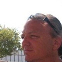 Robert  Sainburg
