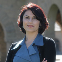 Roia  Shefayee