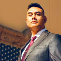 Jason J Navarro