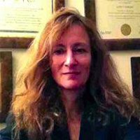 Ms Laura Suzanne Robinson