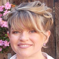 Laurel E. Loomer